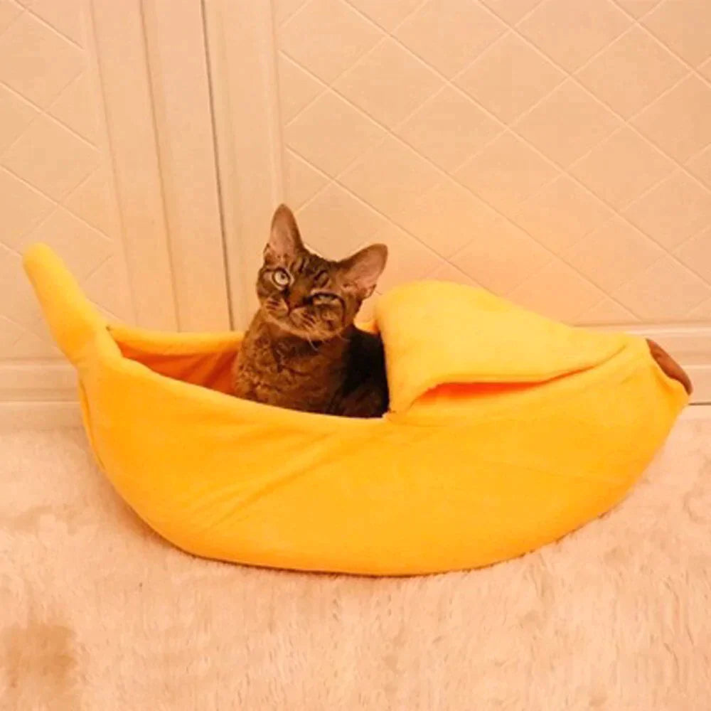 BANANA SHAPE BED